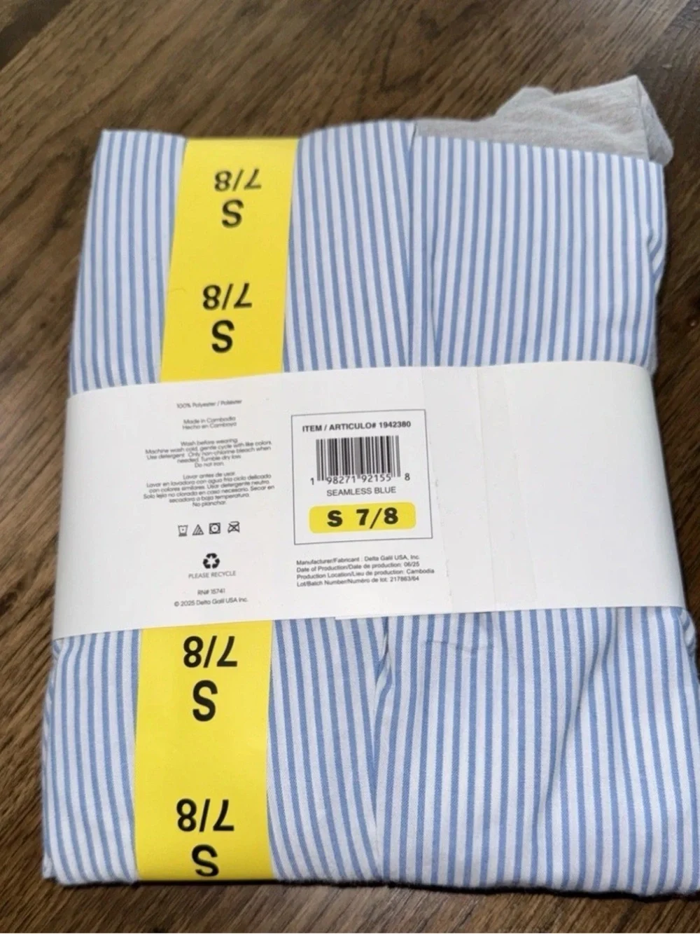 Calvin Klein NWT Size S 7/8  3 Piece Gray Top Light Blue Striped Pajama Set-001*